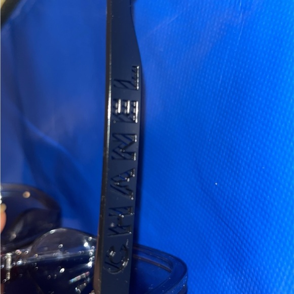 Chanel sunglasses - Picture 3 of 6